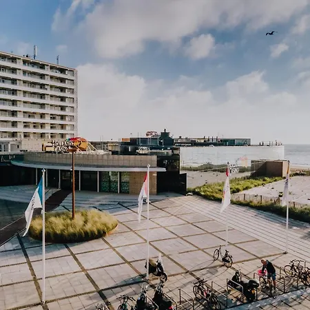 Family House Blue Beach Zandvoort