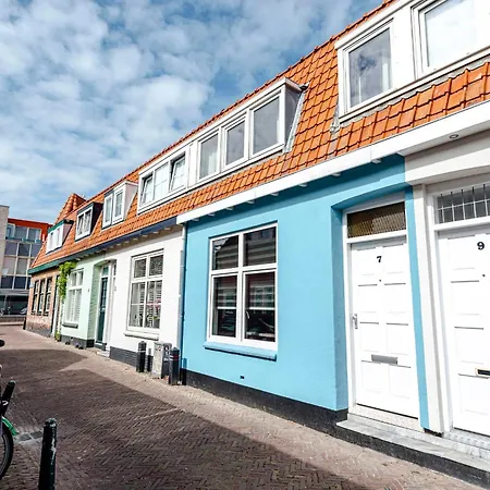 Family House Blue Beach *